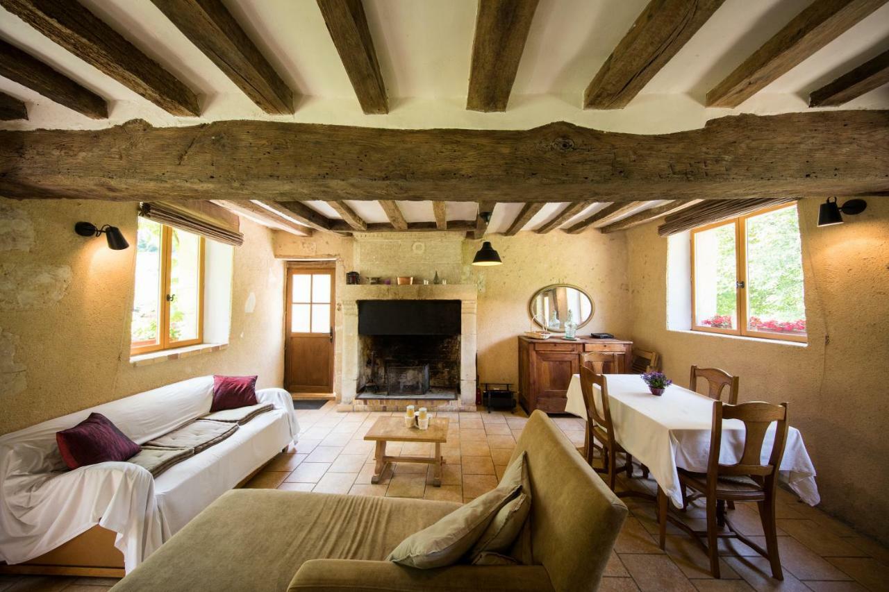 Holiday Home Le Vaugarnier Couture-sur-Loir Bagian luar foto
